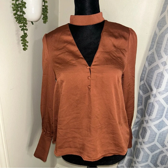 Rustic brown keyhole blouse by Essue - Picture 1 of 6